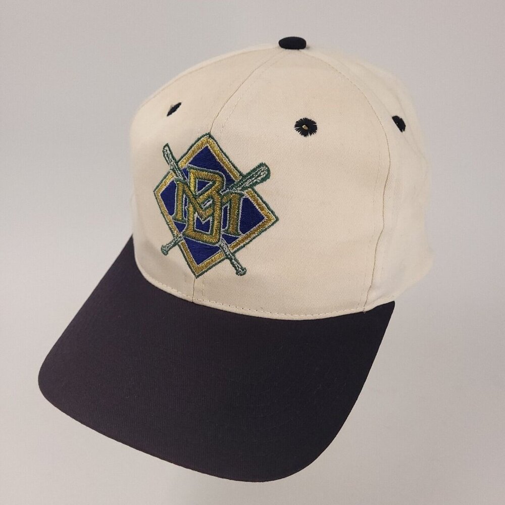 Vintage Milwaukee Brewer Genuine Merchandise White Snapback Trucker Hat Cap OSFM